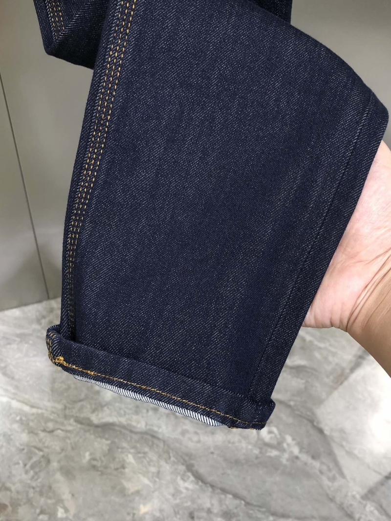 F**di jeans